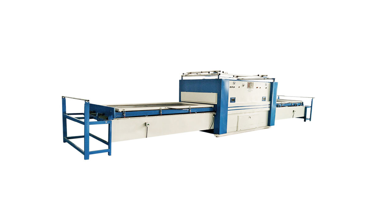 آلة صنع الباب الخشبي