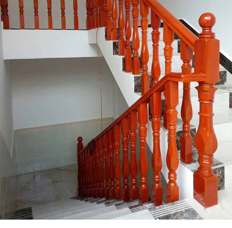 مخرطة خشبية CNC