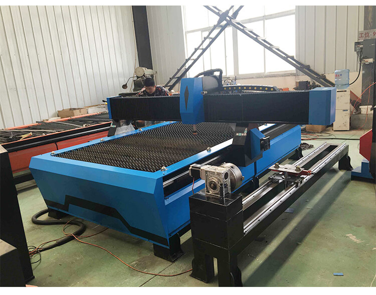 آلة قطع / قطع البلازما بعمود دوار