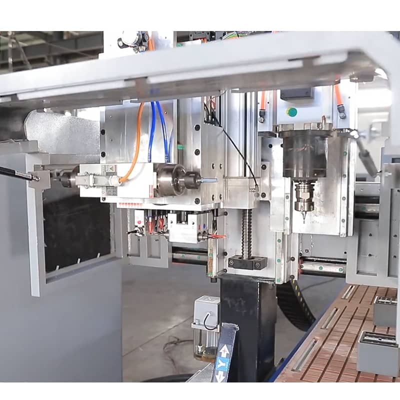 مركز تجهيز آلة تصنيع الأبواب الخشبية CNC