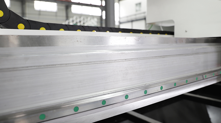 آلات قطع ليزر الألياف المعدنية 