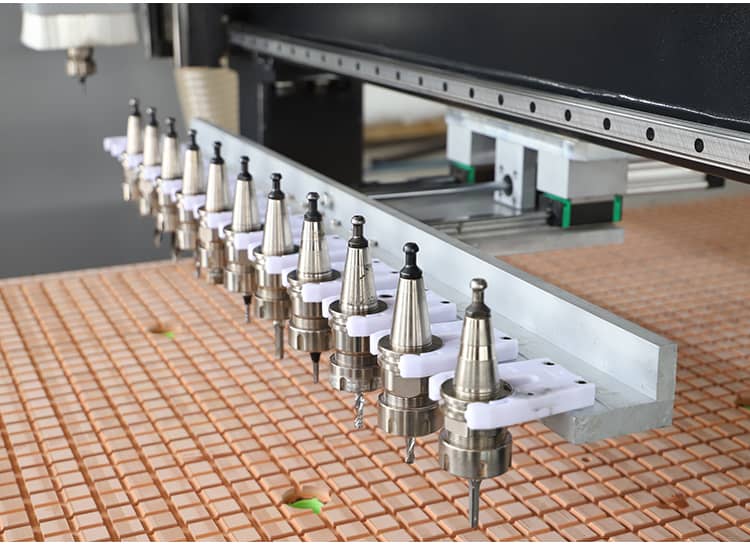 متابعة مجلة أداة النظام داخل الخط، 12 Changers Automatic Tool Changers