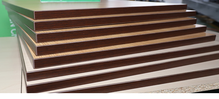 ختم الحافة الخشبية