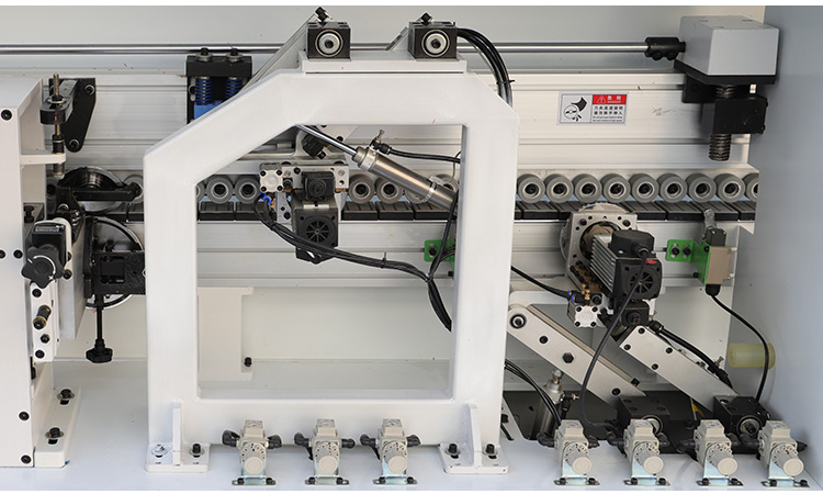 آلة الحافة الخشبية 