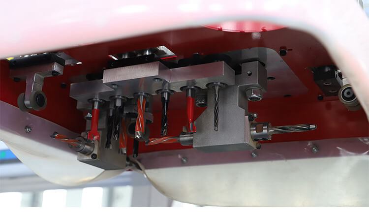 آلة حفر الخشب CNC